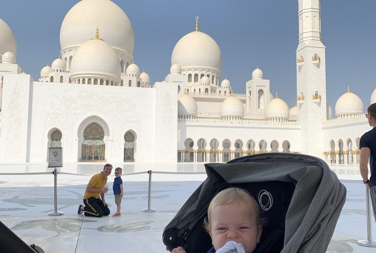Emigreren naar Abu Dhabi met kinderen